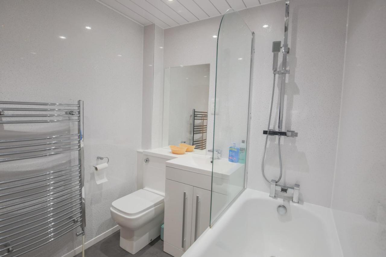 Stylish Modern Newly Built Apartment 15 Min From City Centre Edinburgh Ngoại thất bức ảnh